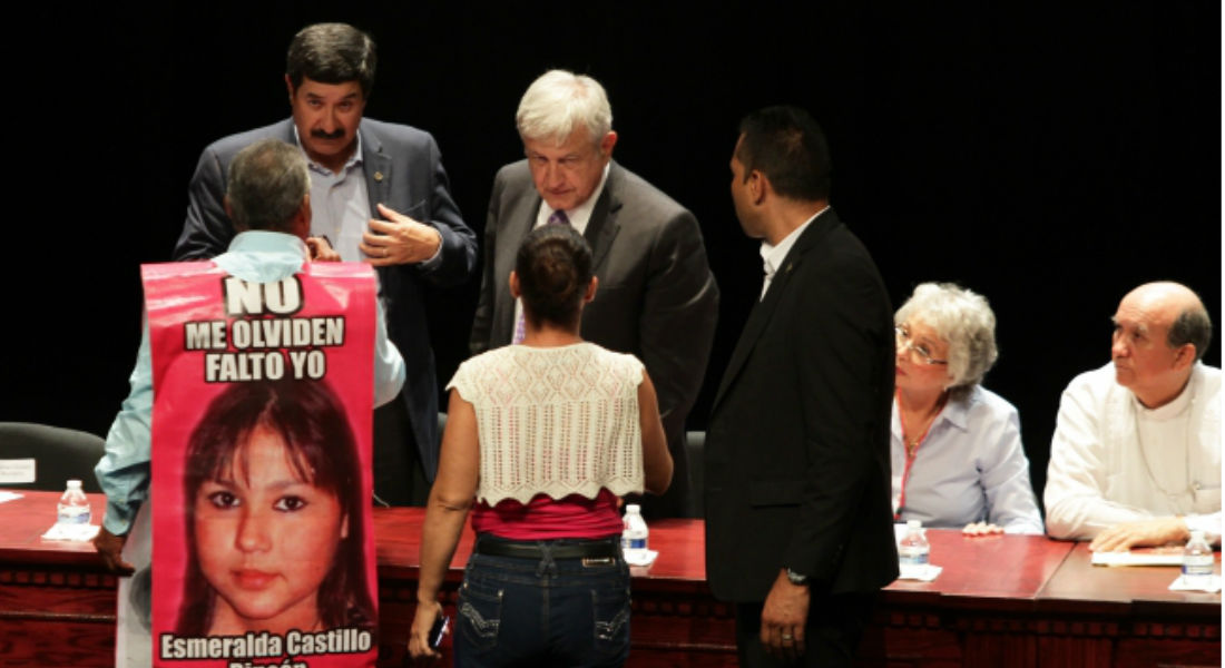 Olvido no, perdón sí, dice López Obrador a víctimas de la violencia