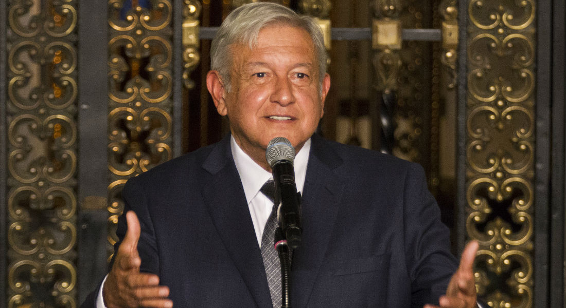 Buscan personas leales para cuidar y proteger a López Obrador