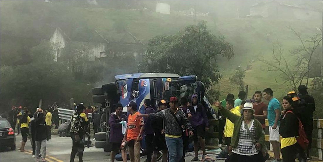 Accidente en carretera de Ecuador deja 12 muertos