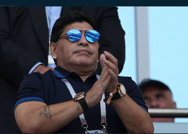 Berrinche de Maradona porque lo descartan para dirigir Argentina ⚽