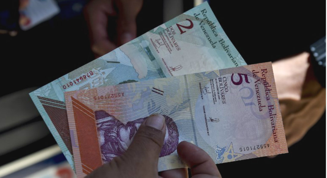 FOTOS: Venezolanos cargaban kilos de billetes para sus compras