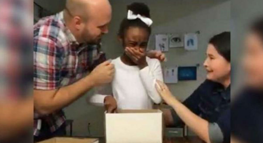 VIDEO: Conmovedor momento en que una niña se entera que será adoptada