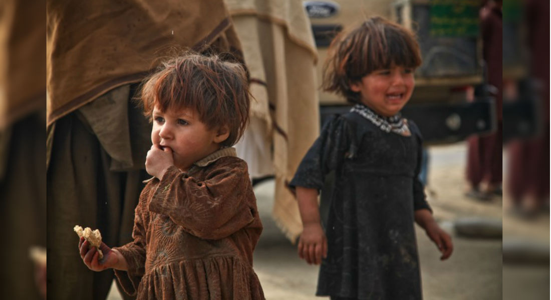 Hambre podría cobrar vida de 600 mil niños en zonas de guerra