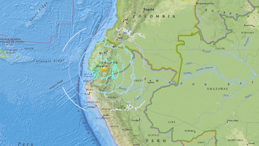 Sismo de 6.5 grados de magnitud azota a Ecuador