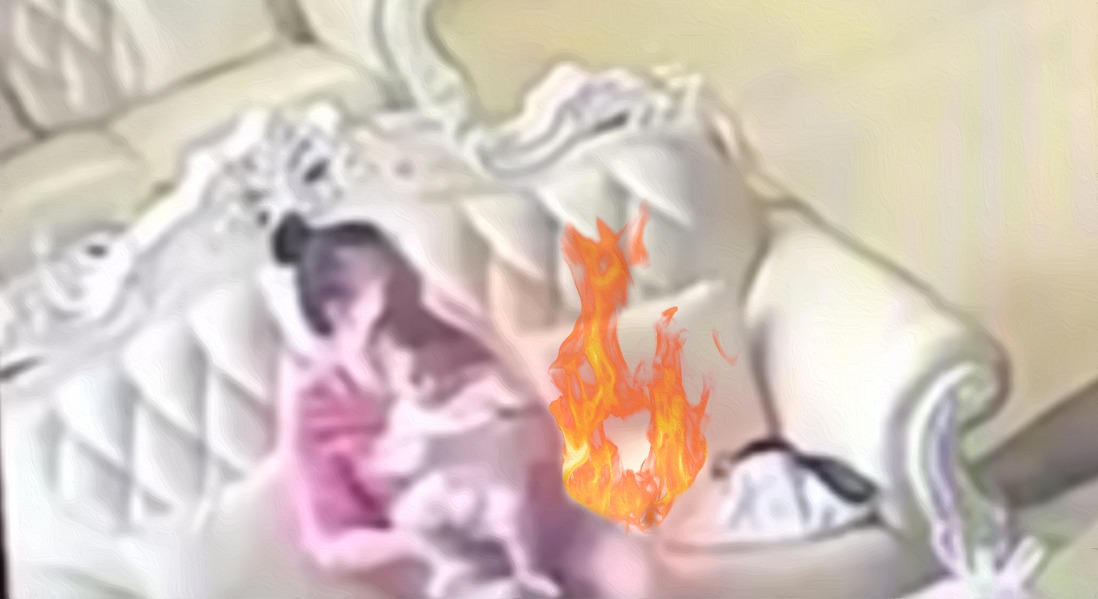 VIDEO: Explota celular cuando mujer tenía en brazos a su bebé
