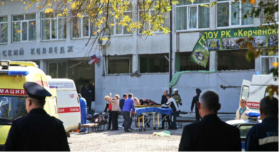 Explosión deja 18 víctimas mortales en escuela de Crimea