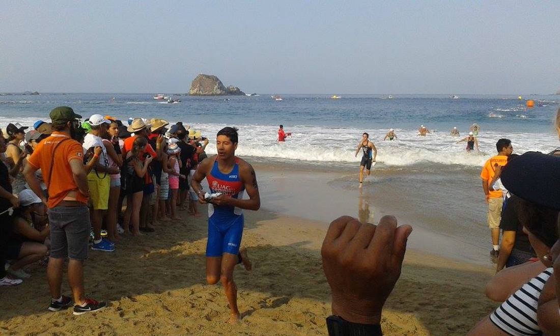 Cerca de dos mil triatletas en el Triatlón Acapulco Cabo Marqués 2018
