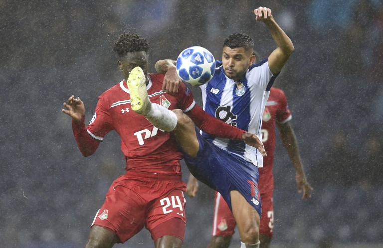 Porto cerca de octavos en Champions con goles del “Tecatito” y Herrera