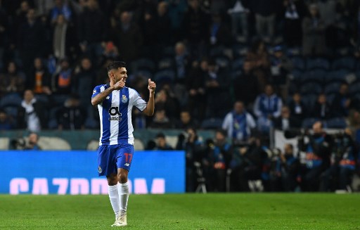 Golazo del “Tecatito” deja al Porto en octavos de la Champions