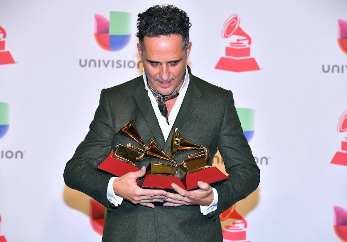 Cantautores y reguetoneros, lo destacado de los Grammy Latino