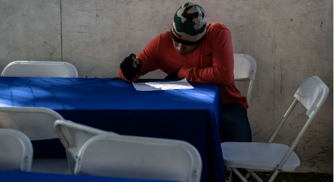 Tijuana ofrece empleo a caravana migrante