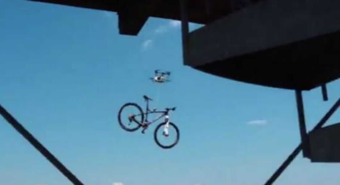 VIDEO: Con la ayuda de un dron intentan robar una bicicleta