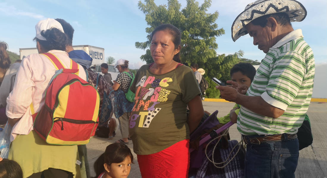 Mujer migrante se reencuentra con sus tres hijos en Ciudad Juárez