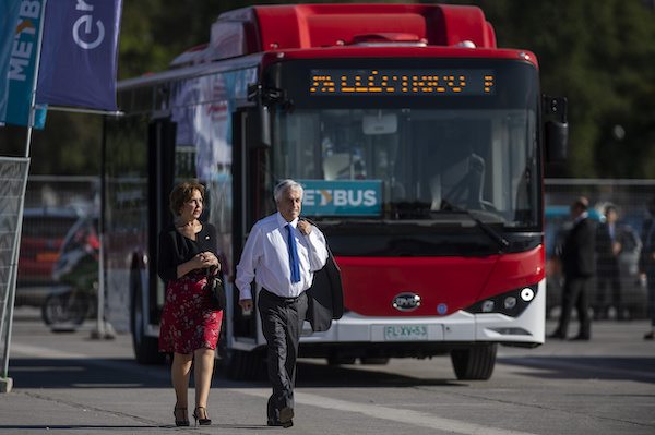 Los autobuses eléctricos chilenos ya circulan por Santiago