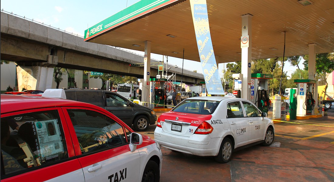 Pemex se pone pilas; surte 800 mil barriles de gasolina para atender demanda