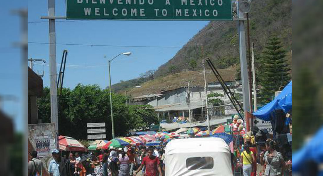 Existe una “caravana” de estadounidenses que cruza a México de la que Trump no habla