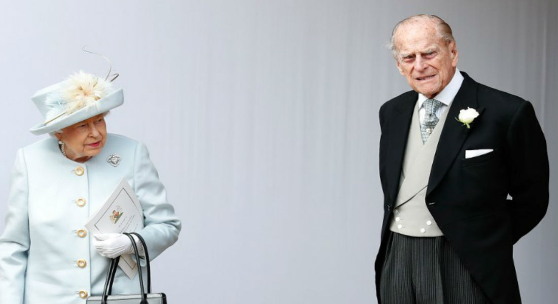 Detienen al príncipe Felipe, de 97 años, por conducir sin cinturón de seguridad