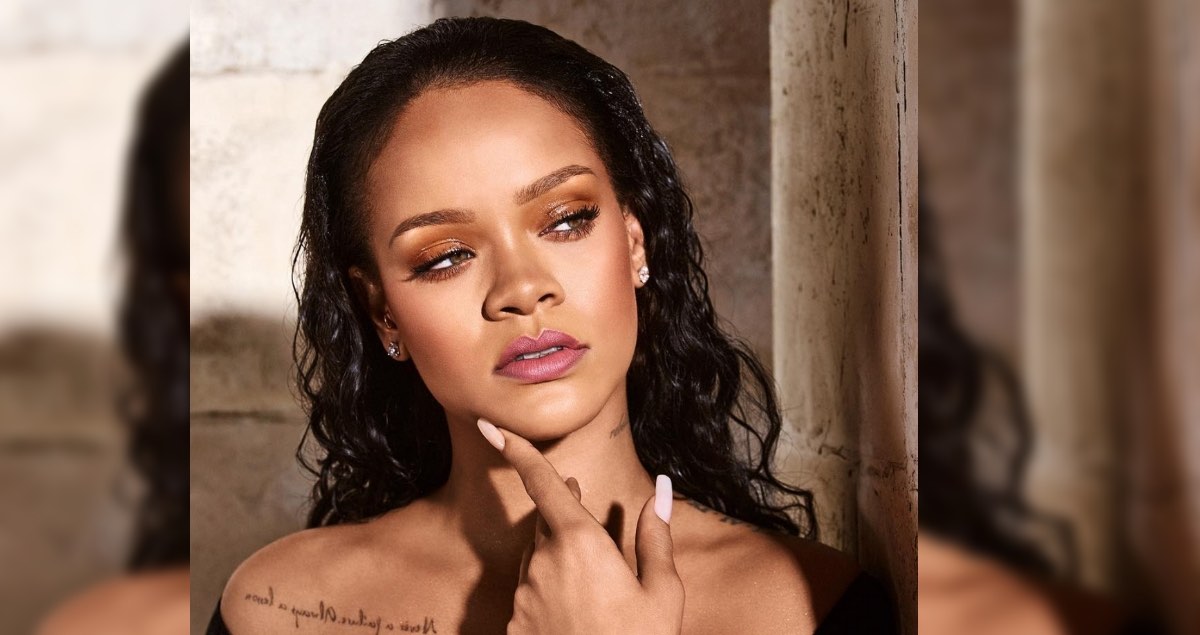 Rihanna demanda a su padre tras utilizar su nombre para ganar dinero