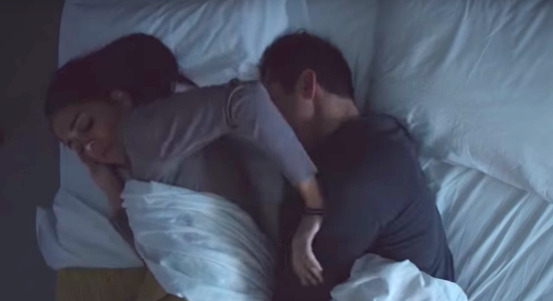 VIDEO: Esta cama inteligente de Ford pone a tu pareja en su lugar