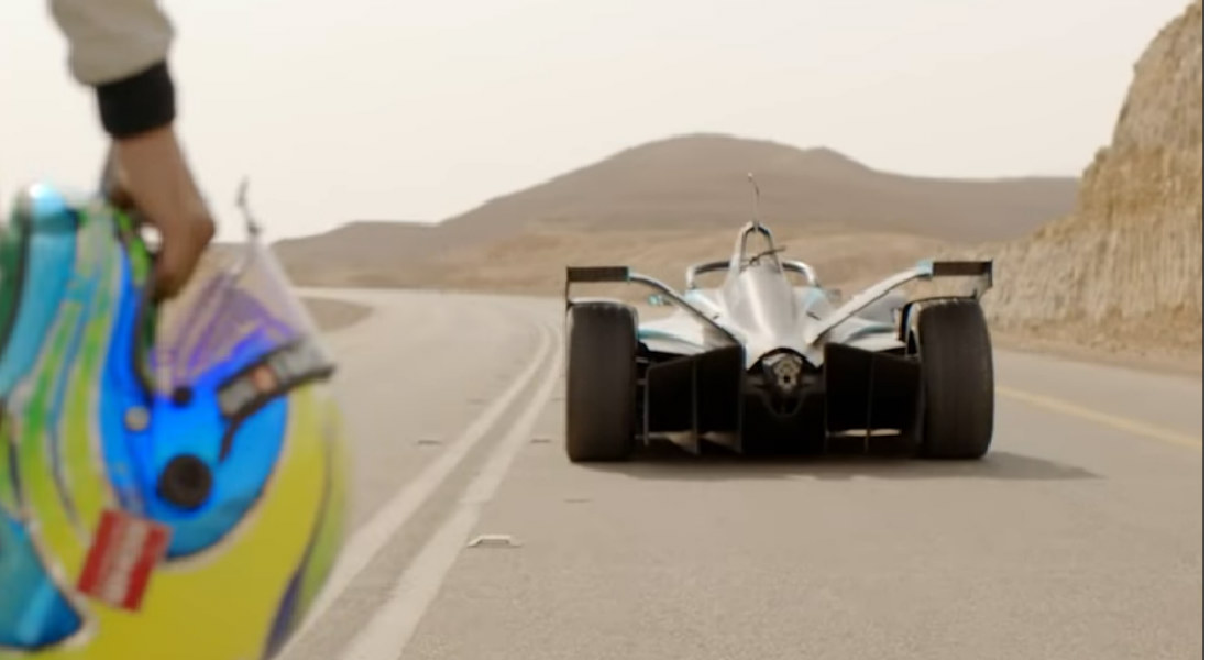 VIDEO: Auto de Fórmula E corre contra el animal más veloz del mundo