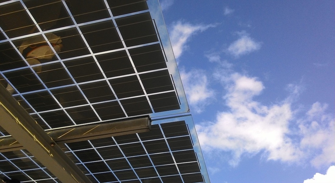 Nuevos paneles solares revolucionan la energía verde
