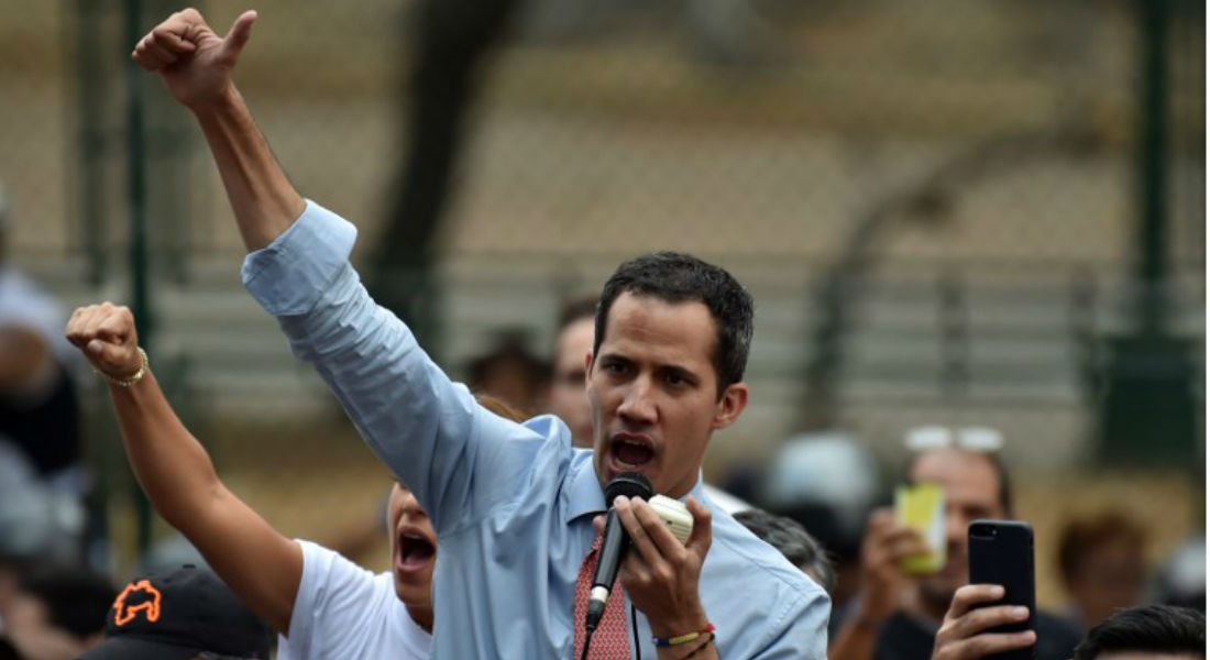 Guaidó sale a las calles para unir al pueblo contra Maduro