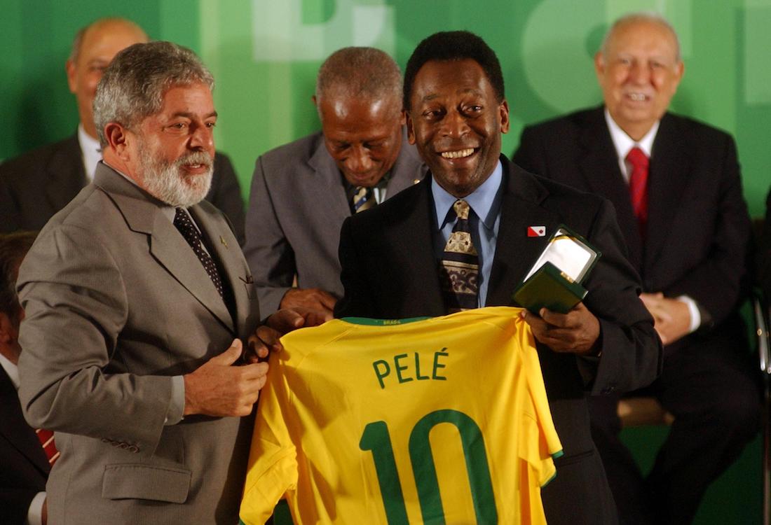 VIDEO: Pelé, “el Rey” del futbol, fue hospitalizado en París por una infección