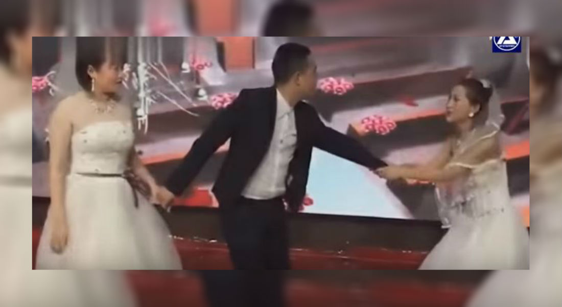 VIDEO: Llega vestida de novia a la boda de su ex novio y se vuelve viral