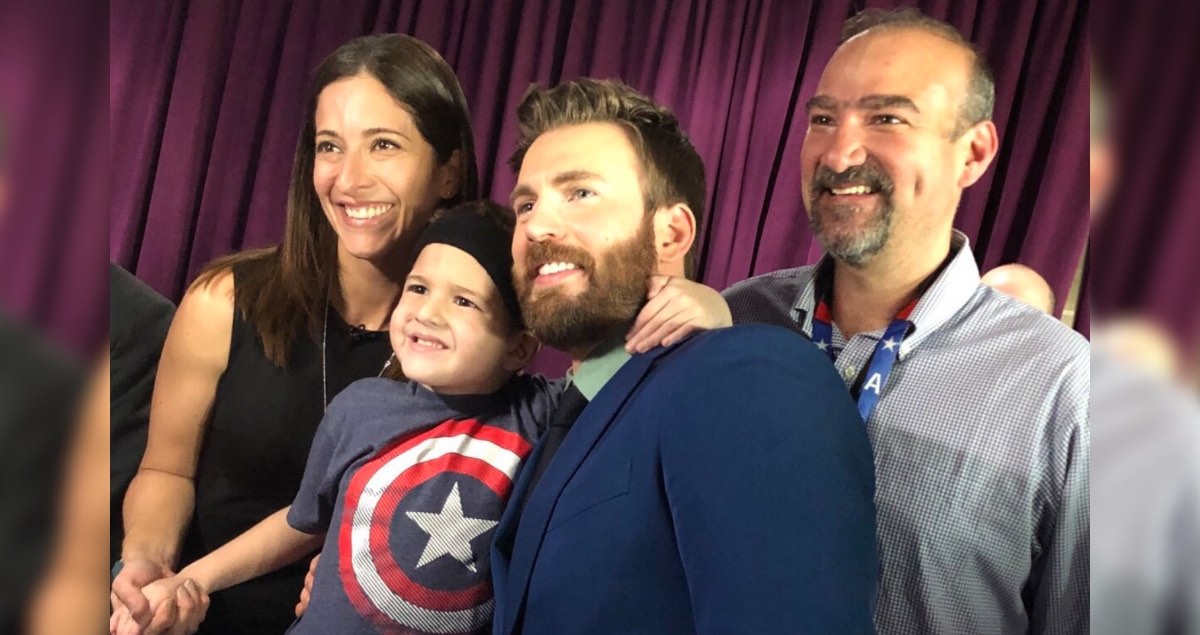 Chris Evans invita a niño con cáncer a la premier de Avengers: Endgame