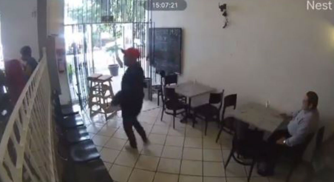 VIDEO: Captan asalto a mano armada en restaurante de Azcapotzalco