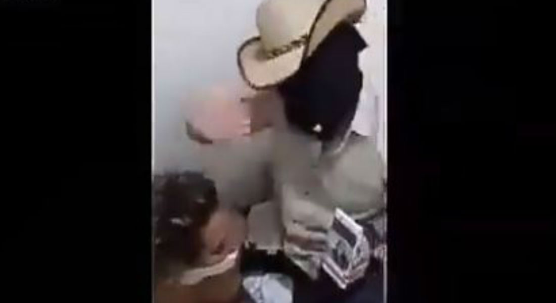 VIDEO: Sicarios del CJNG desnudan y torturan a escorts de Querétaro