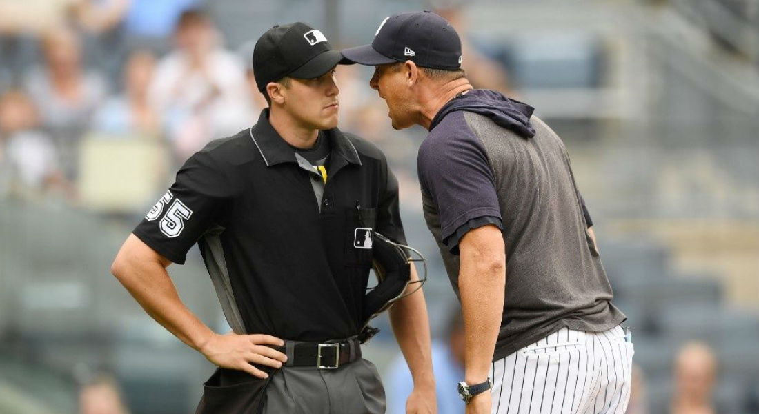 VIDEO: Suspenden a manager de Yankees por fuerte discusión con árbitro