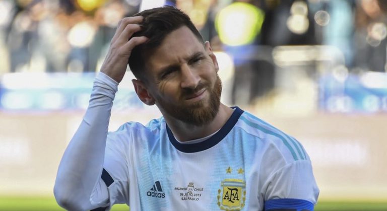 Messi explota contra Conmebol