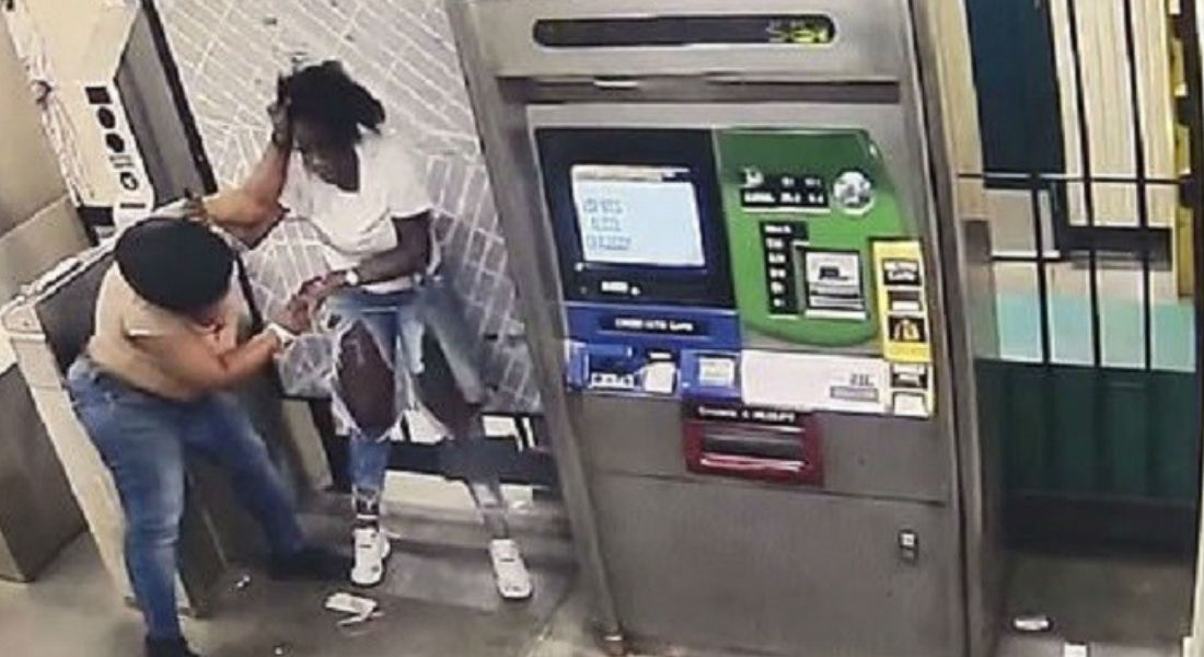 VIDEO: Mujer muere luego de ser apuñalada durante pelea en el Metro