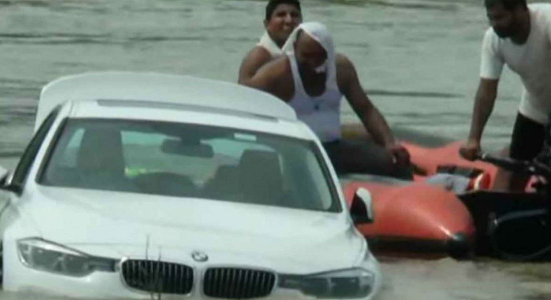 VIDEO: Joven hunde BMW que le regaló su papá; él pidió un Jaguar