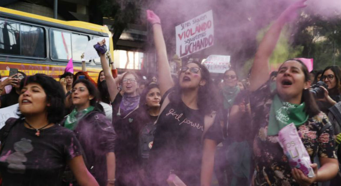 Empleado de BMW en México llama a “golpear gordas feminazis”