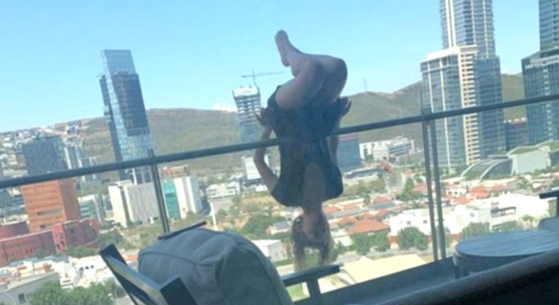 Joven cae del quinto piso al practicar «yoga libre” en Nuevo León