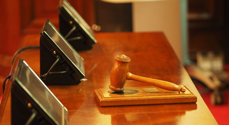 Polémica por juez que aseguró ponerse “cachondo” ante relato de testigo
