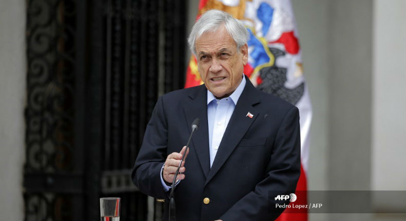 Presidente chileno baja manitas y anuncia cambio de gabinete tras protestas