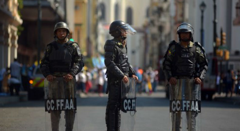 Gobierno de Ecuador dicta toque de queda ante protestas