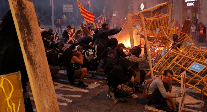 Más de 182 heridos en Cataluña por violencia en protestas independentistas