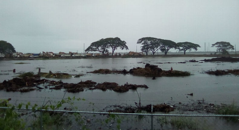 Construcción de Refinería de Dos Bocas queda bajo el agua por lluvias en Tabasco