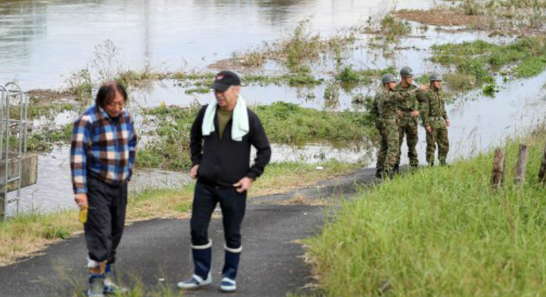 10 muertos por deslizamientos de tierra e inundaciones en Japón