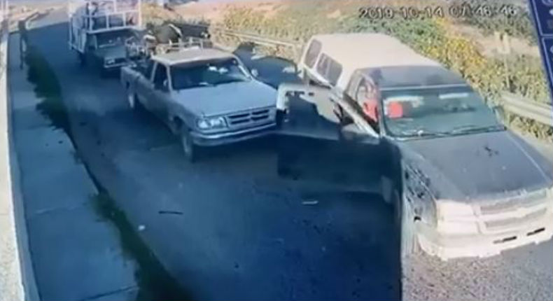 VIDEO: Grupo armado secuestra a ocho personas en Tecamachalco