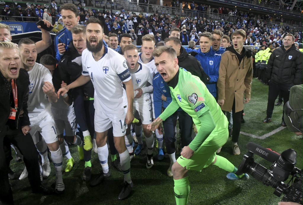 Finlandia jugará su primer Eurocopa junto a Suecia, que alcanzó a colarse