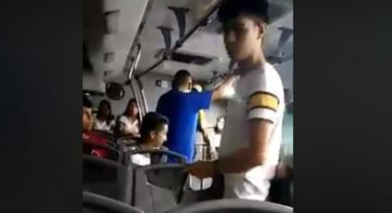 VIDEO: Chofer de autobús encara a acosador en Sonora