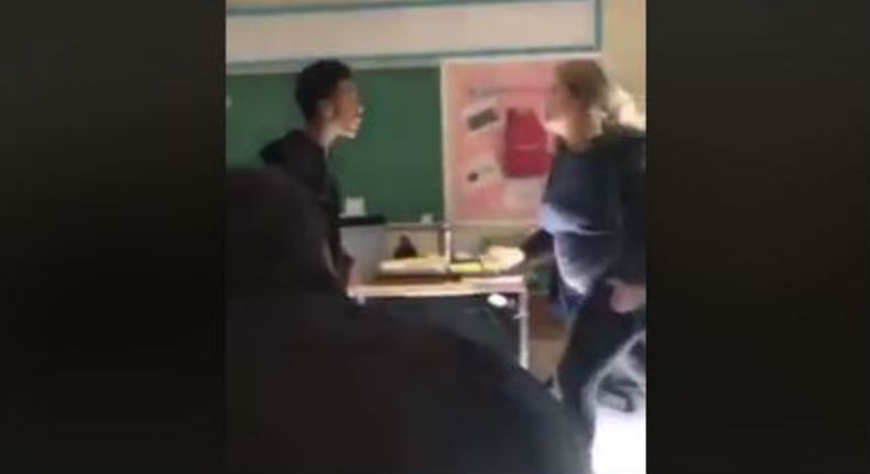 VIDEO: Tremenda pelea a golpes entre maestra y alumno indigna las redes