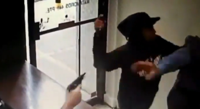 Guardia mata a ladrón en tienda de ropa de Monterrey