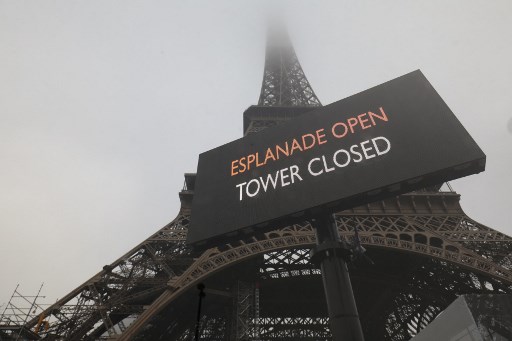 Cierran Torre Eiffel y paran trenes debido a huelga nacional en Francia