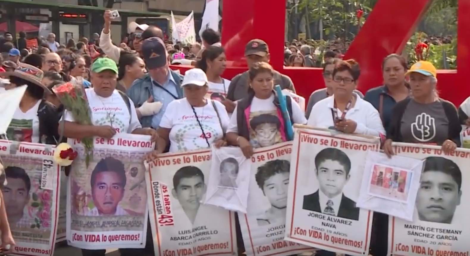 Así fue la represión que las familias de los 43 de Ayotzinapa denuncian en Chiapas